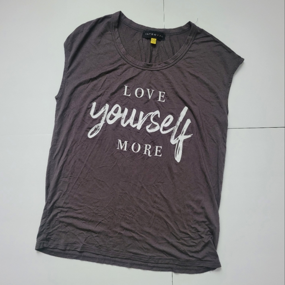 interval top love yourself Oversized xs